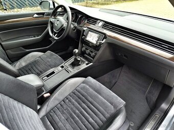 Vw Passat B8 Kombi 2.0TDi Highline /150Ps/ACC/Led/Alcan/2017 - 12