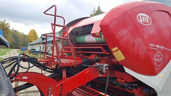 Lis s baličkou Lely Welger rpc 245 Tornado - 12