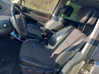 Renault Espace 4 rok 2011 - 12