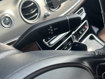 Mercedes-Benz E 220 2016 - 12