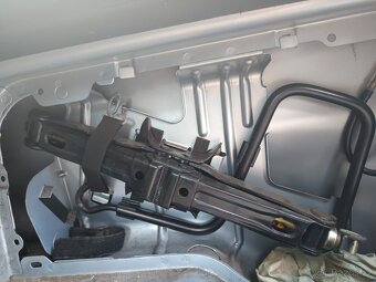 Berlingo 1.6i 16v r.v.2003 - 12