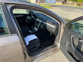 VW PASSAT 1.6 TDI SERVISNí KNIHA PROTOKOLY K STK - 12
