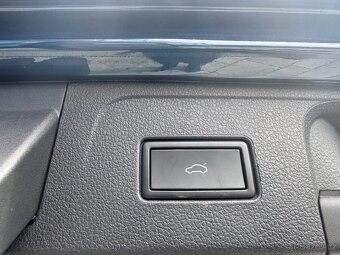 VW Passat Variant Elegance 2,0TDI 110kW DSG IQ LED MATRIX - 12