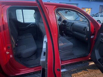 Nissan Navara Double-Cab 2.5DCi 126kw 2009 slušný stav - 12