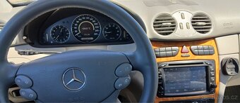 MERCEDES-BENZ CLK 240 A - 12