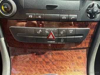 Mercedes-Benz E 220 CDI 110kW - 12