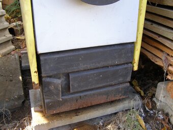 kotel na dřevo a peletky - 12