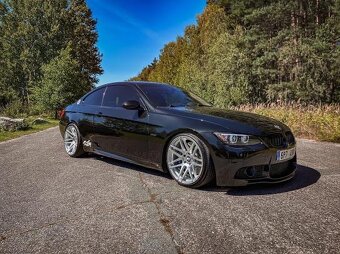 BMW e92 335i - 12