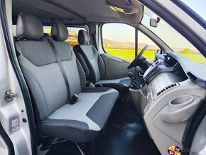 Renault Trafic Minibus - 12