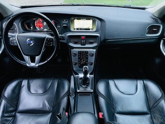 Volvo V40 2.0 D3 5VÁLEC MANUÁL OCEAN RACE LED SERVISKA - 12