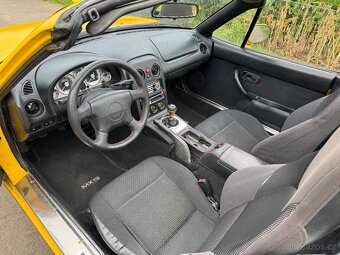 Mazda MX-5 NA Miata 1,6 90PS Sunracer rok 1995 - 12