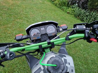 Kawasaki KLR 600 - 12