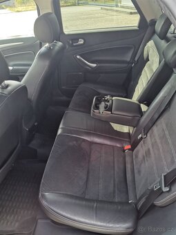 Ford Mondeo mk4 2.0tdci TITANIUM - 12