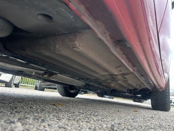 Alfa Romeo 147 1.6i 77kw, 105 000km - 12