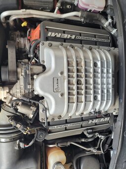 Dodge charger  6.2 hemi srt Hellcat 527kw, DPH, ČR - 12