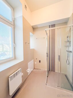 Prodej zrekonstruovaný a vybavený byt 1+kk, 27 m2 - ul. Havl - 12