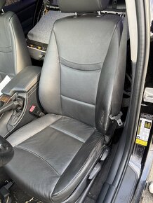 BMW 328xi e90 lci na díly - 12