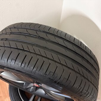 JAGUAR F-PACE 5x108 R20 ET49+LETNÍ 255/50R19 6,5mm - 12