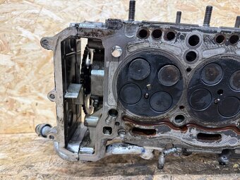 PRAVÁ HLAVA VÁLCŮ 3.0 TDI 059354DS - 12
