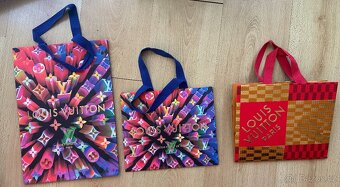 Papírové tašky značky LOUIS VUITTON - 12