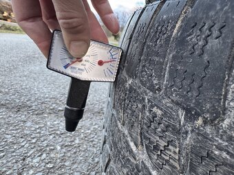 Zimni pneu 4ks - Bridgestone Blizzak 265/50/20 - 12