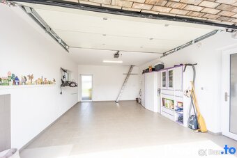 Prodej rodinného domu 4+kk, 179 m2- Mašovice, ev.č. 100060 - 12