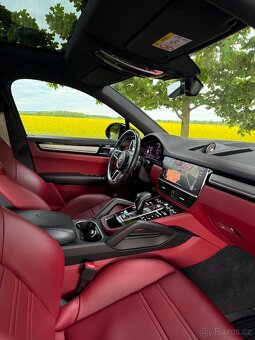 Porsche Cayenne coupe - 12
