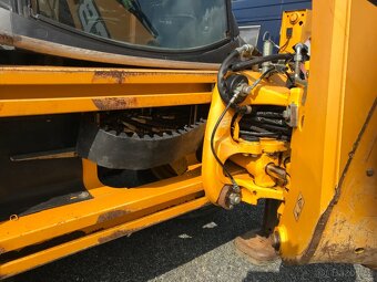 Jcb 3cx - 12