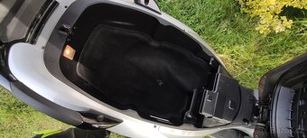 Piaggio MP3 500i.e LT ABS - 12