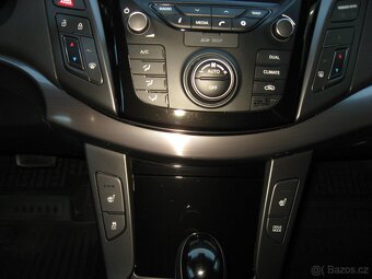 Hyundai i40 Wagon 1.7CRDI 141PS Experience A/T - 12