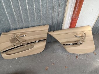 Interiér BMW e90 - 12
