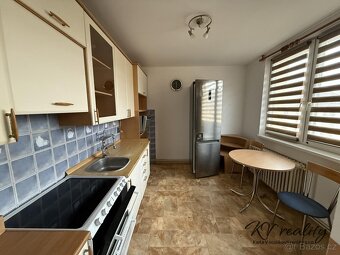 Pronájem bytu 2+1 s balkonem a sklepem, CP. 53 m2, Hošťálkov - 12