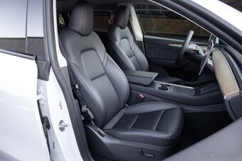 Tesla Model Y 75kWh Long Range AWD 378kW / ODPOČET DPH / - 12