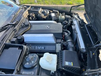 Bmw e34 540i - 12