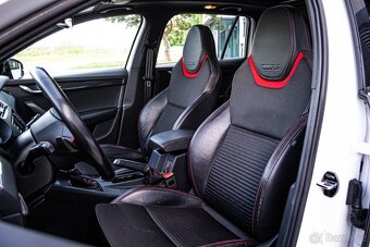 Škoda Octavia Combi 2.0 TDI DPF RS DSG - 12