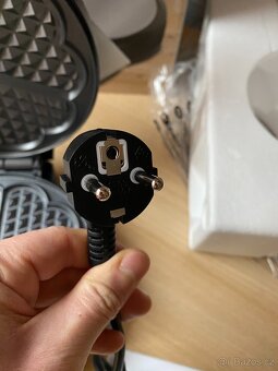 Nový vaflovač Sencor v originálním balení - 12