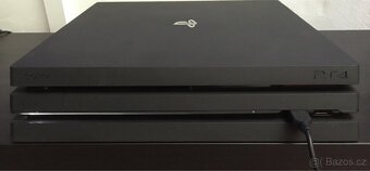 Playstation 4 Pro 2TB SSD Samsung dva ovladače hry - 12