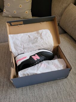 Nové dívčí dámské tenisky sneakersy zn. New Balance, vel. 37 - 12