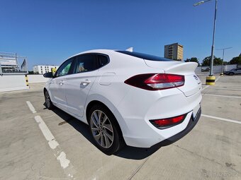Hyundai i30 Fastback 1.4 T-GDi 103 kW, 7st. DCT automat - 12