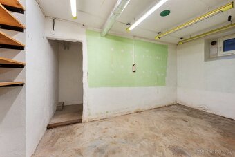 Prodej RD 5+KK (282m2) na pozemku o výměře 392m2 v obci Doln - 12