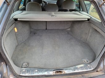 Peugeot 406 - 12
