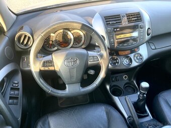 Toyota RAV4, 2.2 2AD 110kW 4x4 - 12