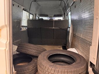 Prodám Mercedes-Benz sprinter 310CDI 2.2 70 kW 2010 141 87 - 12