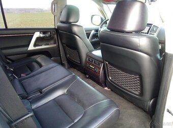 Toyota Land Cruiser 200 najeto 62 tis km - 12