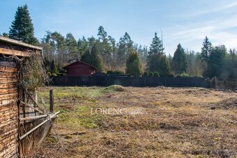Krásný pozemek v chatové oblasti u lesa, ideální pro výstavb - 12