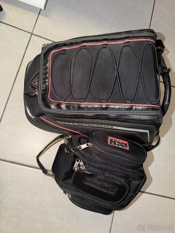 Prodám výbavu (helma, boty, zámek, batohy (dohoda)) - 12