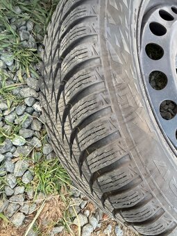 Zimni pneu Nokian 215 65R 17 - 12