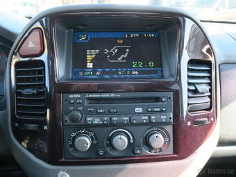 Mitsubishi Pajero V60 3.2 DI-D 4X4 118kW 7MÍST NEHAVAROVANÉ - 12