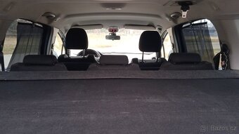 PEUGEOT 5008 1,6HDi82kw,rv11/2011,5-MÍSTNÉ,ALU,STK - 12