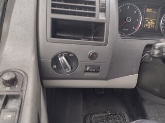 VW Transporter T5  2.0TDI - 12